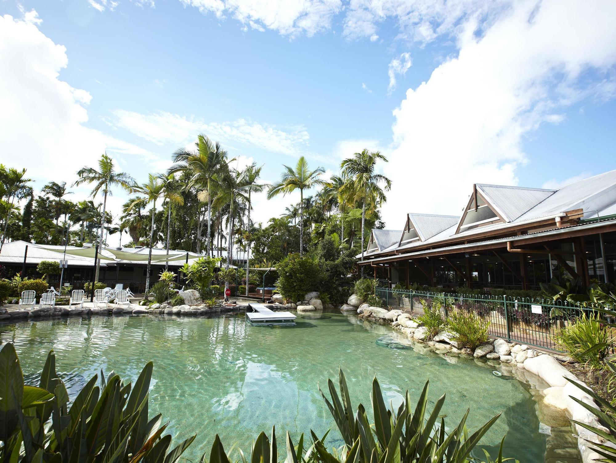 แคร์น โคโลเนียล คลับ รีสอร์ต Hotel แคนส์ ภายนอก รูปภาพ
